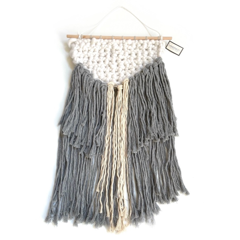 Boho yarn wall hanging home decor - Picture 1 of 7